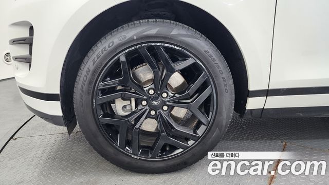 Land Rover Range Rover Evoque P250 R-Dynamic SE