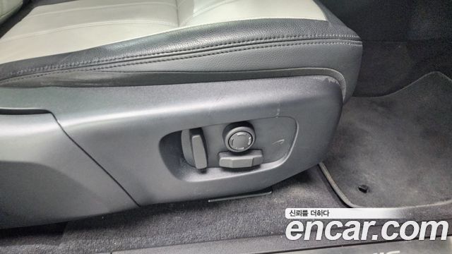 Land Rover Range Rover Evoque P250 R-Dynamic SE