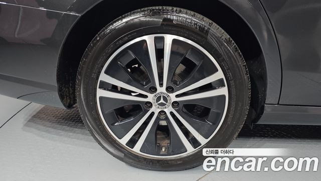 Mercedes-Benz E-Class E250 Avantgarde