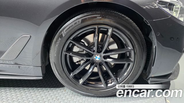 BMW 5-Series 520d M Sport Package Plus