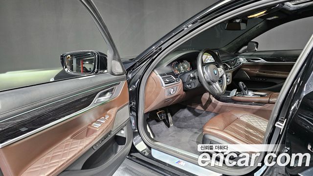 BMW 7-Series 740Li xDrive M Sport Package