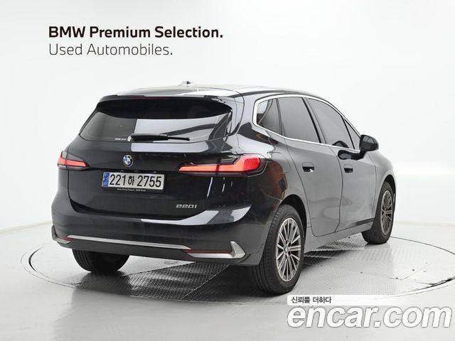 BMW 2-Series 220i Luxury