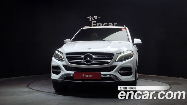 Mercedes-Benz GLE-Class GLE350 d 4MATIC