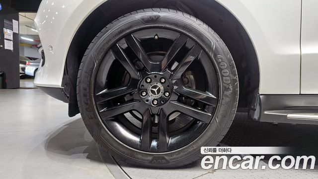 Mercedes-Benz GLE-Class GLE350 d 4MATIC