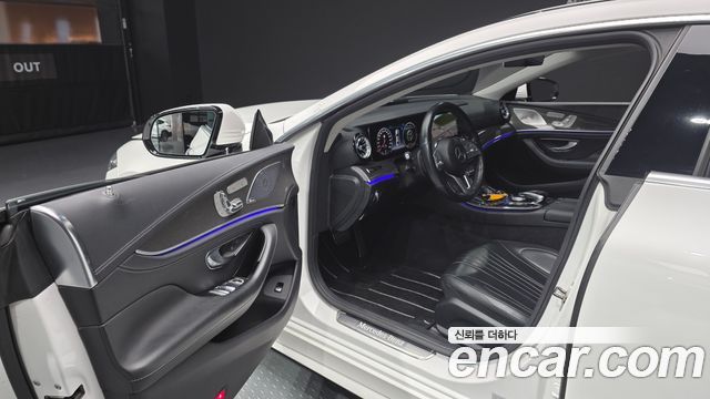 Mercedes-Benz CLS-Class CLS300d AMG Line