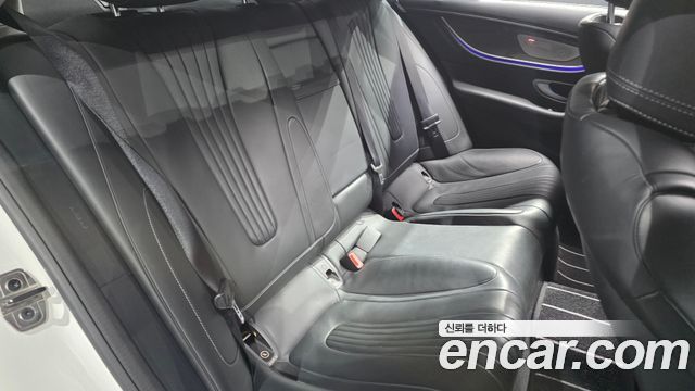 Mercedes-Benz CLS-Class CLS300d AMG Line