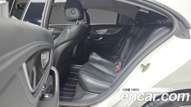 Mercedes-Benz CLS-Class CLS300d AMG Line