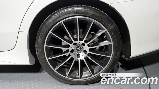 Mercedes-Benz CLS-Class CLS300d AMG Line