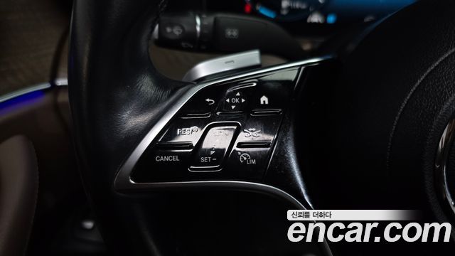 Mercedes-Benz E-Class E300e 4MATIC Exclusive