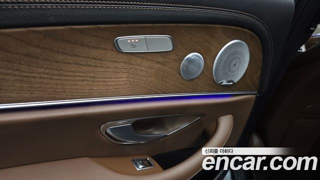 Mercedes-Benz E-Class E300e 4MATIC Exclusive