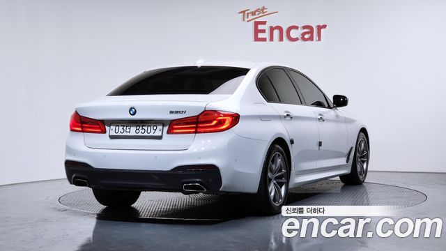 BMW 5-Series 530i M Sport Package Plus