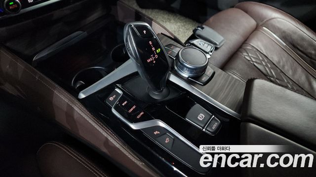 BMW 5-Series 530i M Sport Package Plus