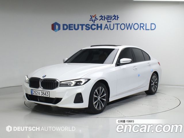 BMW 3-Series 320i