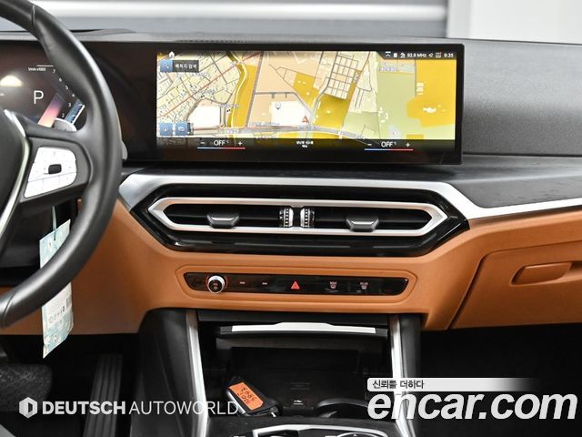 BMW 3-Series 320i