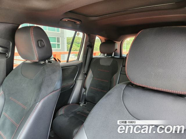 Mercedes-Benz GLB-Class GLB250 4MATIC