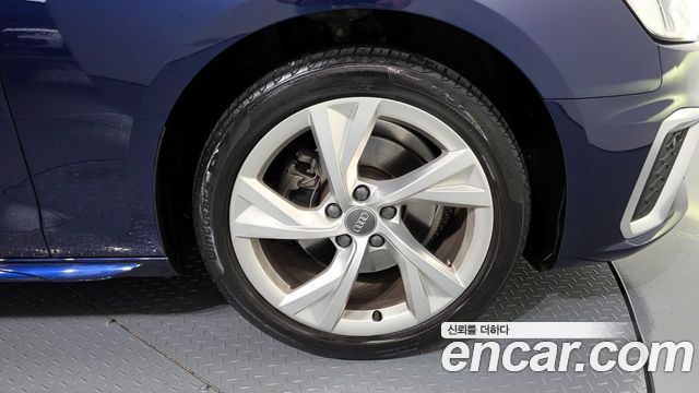 Audi A4 35 TDI Premium