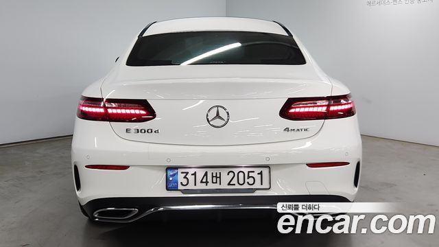 Mercedes-Benz E-Class E300d 4MATIC Coupe