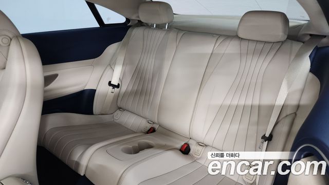 Mercedes-Benz E-Class E300d 4MATIC Coupe