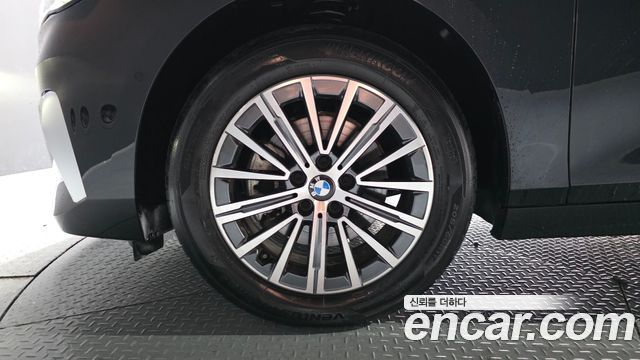 BMW 2-Series 220i Luxury