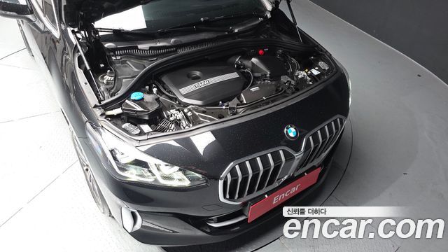 BMW 2-Series 220i Luxury