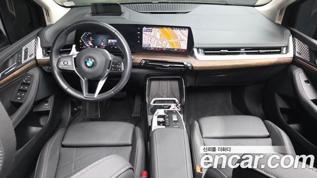BMW 2-Series 220i Luxury