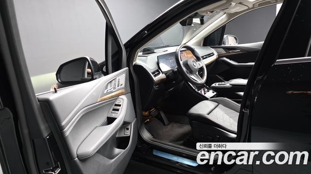 BMW 2-Series 220i Luxury