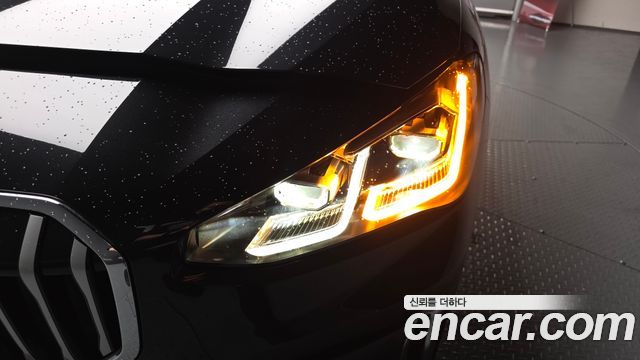 BMW 2-Series 220i Luxury