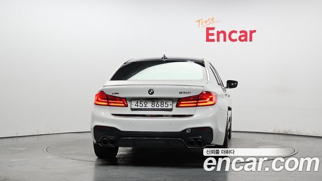 BMW 5-Series 520i Luxury