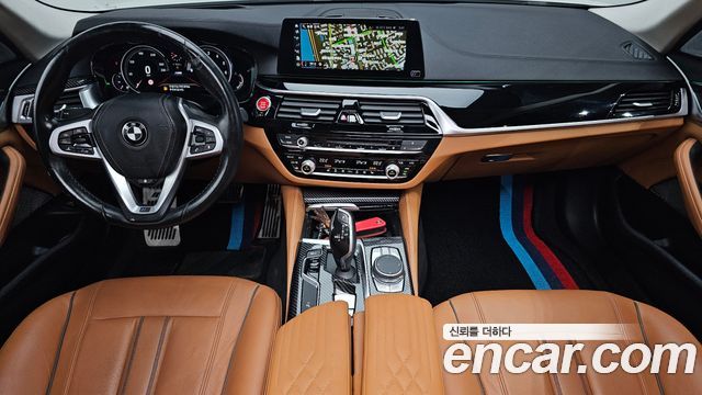 BMW 5-Series 520i Luxury