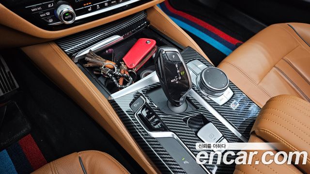 BMW 5-Series 520i Luxury