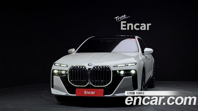BMW 7-Series 740i xDrive M Sport