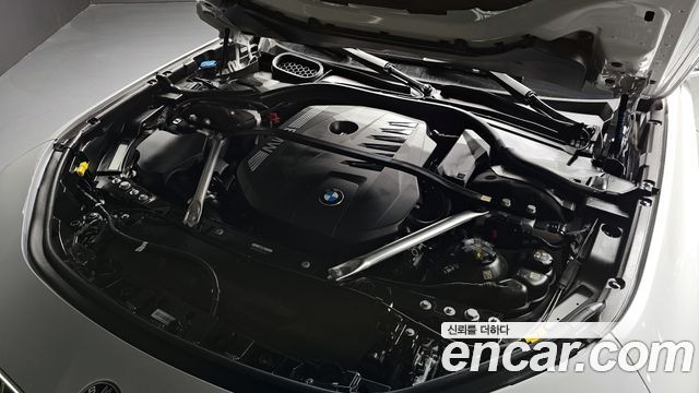 BMW 7-Series 740i xDrive M Sport