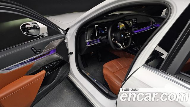 BMW 7-Series 740i xDrive M Sport