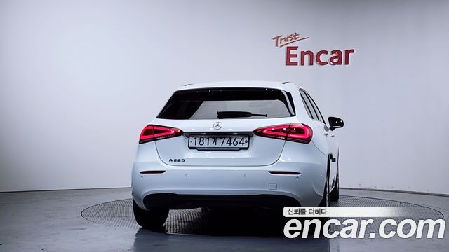 Mercedes-Benz A-Class A220 Hatchback