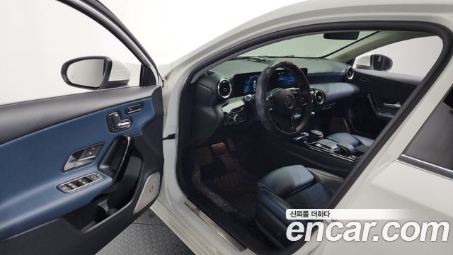 Mercedes-Benz A-Class A220 Hatchback