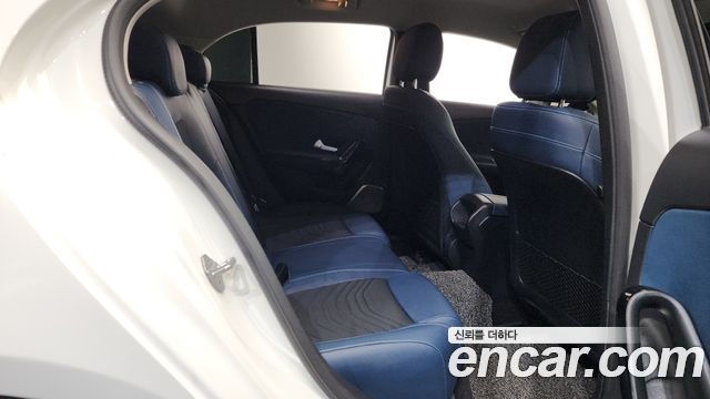 Mercedes-Benz A-Class A220 Hatchback