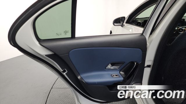 Mercedes-Benz A-Class A220 Hatchback