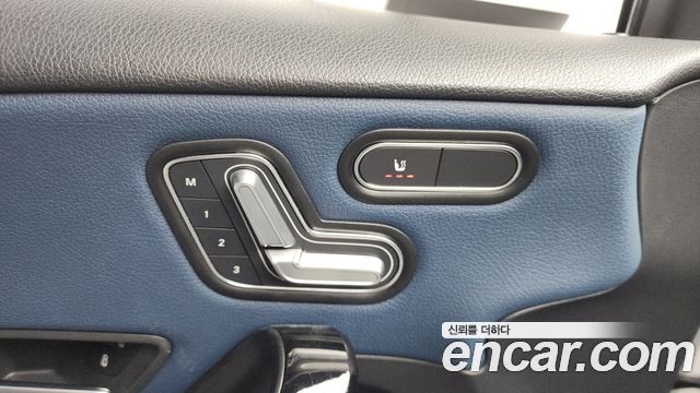 Mercedes-Benz A-Class A220 Hatchback