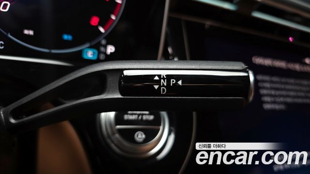 Mercedes-Benz E-Class E300 4MATIC AMG Line
