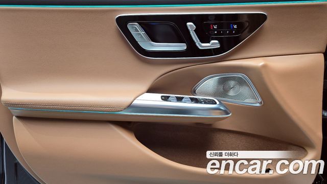 Mercedes-Benz E-Class E300 4MATIC AMG Line