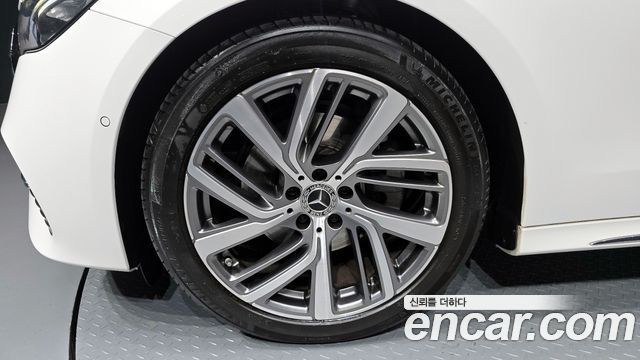 Mercedes-Benz E-Class E220d 4MATIC Exclusive