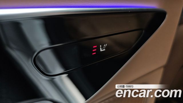 Mercedes-Benz E-Class E220d 4MATIC Exclusive