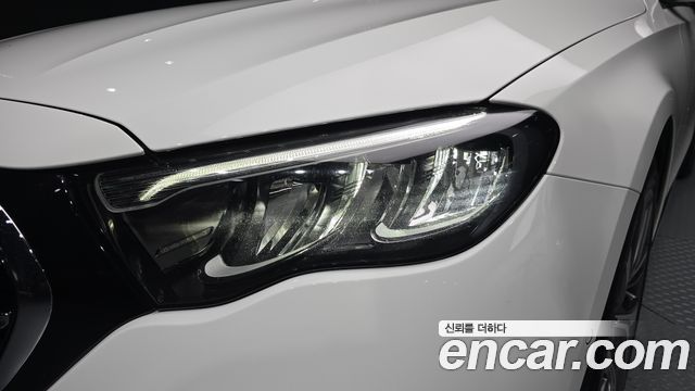 Mercedes-Benz E-Class E220d 4MATIC Exclusive