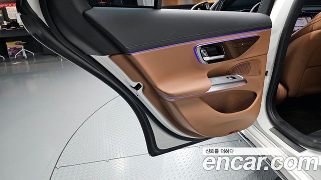 Mercedes-Benz E-Class E220d 4MATIC Exclusive