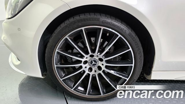 Mercedes-Benz CLS-Class CLS250 d 4MATIC AMG Line
