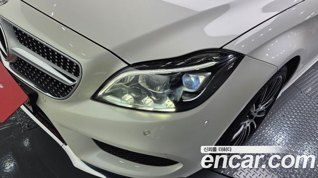 Mercedes-Benz CLS-Class CLS250 d 4MATIC AMG Line
