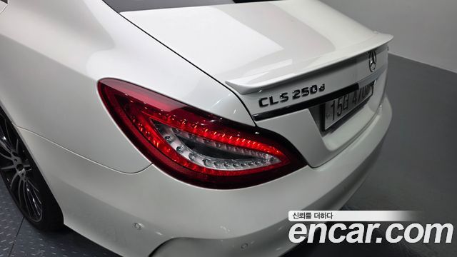 Mercedes-Benz CLS-Class CLS250 d 4MATIC AMG Line