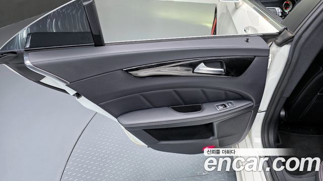 Mercedes-Benz CLS-Class CLS250 d 4MATIC AMG Line