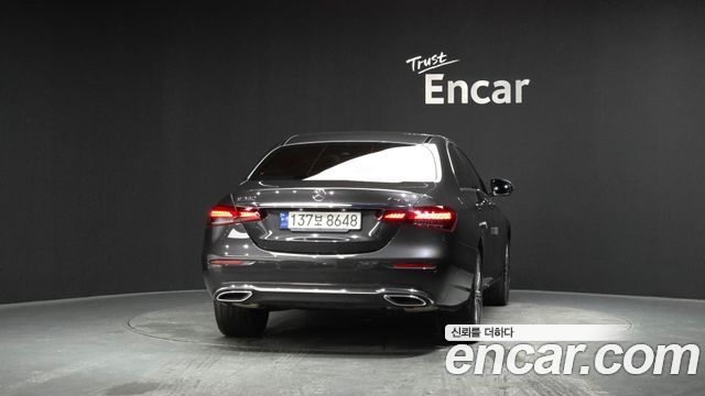 Mercedes-Benz E-Class E350 4MATIC Exclusive