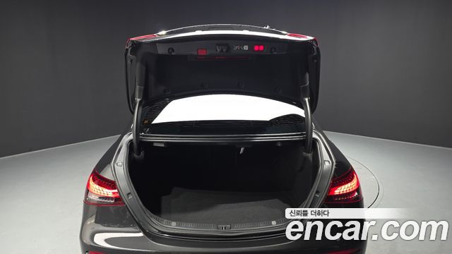 Mercedes-Benz E-Class E350 4MATIC Exclusive